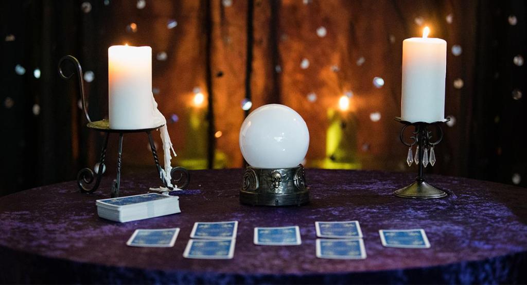 Portrait du Voyant Médium Nawan, Grand Marabout Puissant expert en voyance