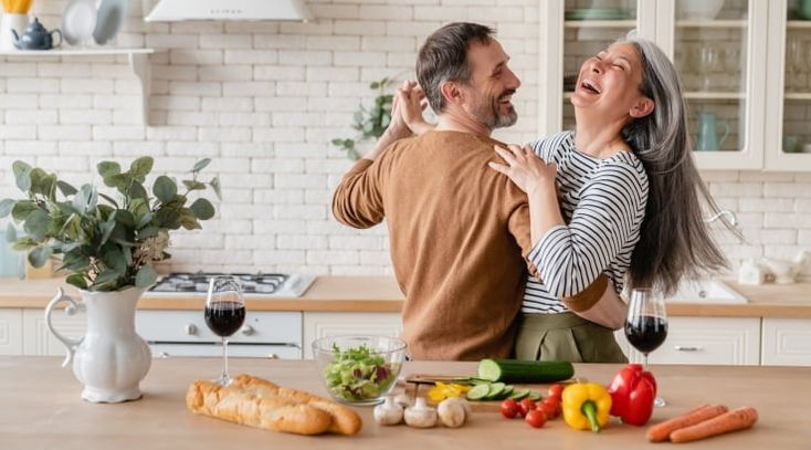 couple réuni après un rituel de retour affectif
