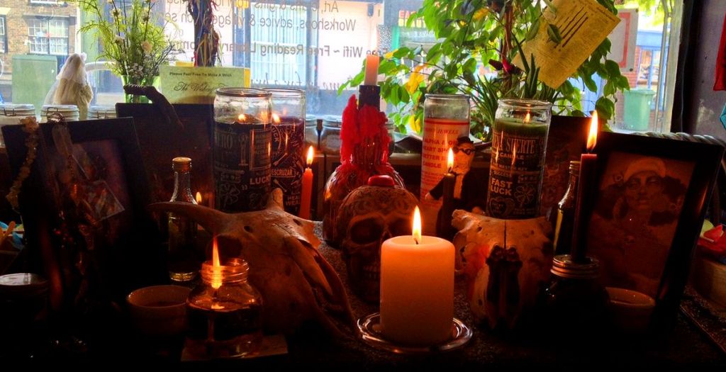 Consultation privée et rituels puissants par le Voyant Médium Nawan, rituel retour affectif grand marabout puissant voyant médium