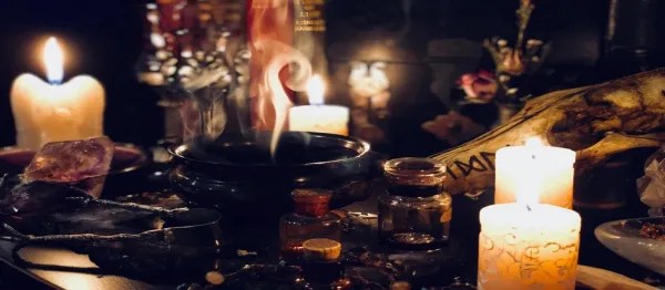 rituels spirituels d'amour et de retour affectif pratiqués par le grand marabout Nawan en Belgique