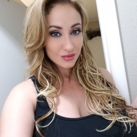 Isabelle, 38 ans, Genève - témoignage protection spirituelle et désenvoûtement avec le Grand Marabout Nawan
