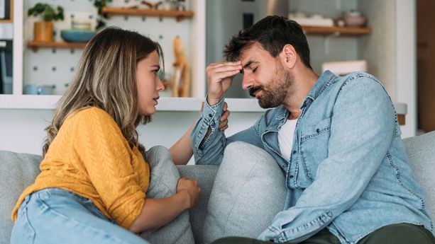 retour affectif réussi grâce à un rituel d'amour couple qui se retrouve